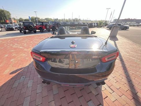 Used 2020 FIAT 124 Spider Abarth w/ Convenience Group RWD image 20