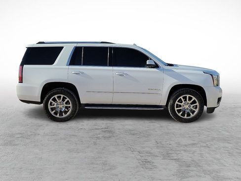 Used 2016 GMC Yukon Denali w/ Open Road Package image 12