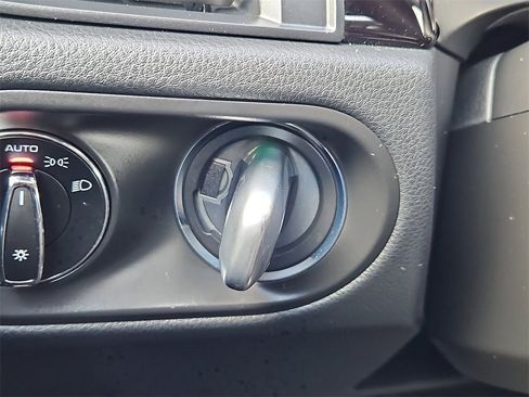 Certified 2025 Porsche Macan image 29