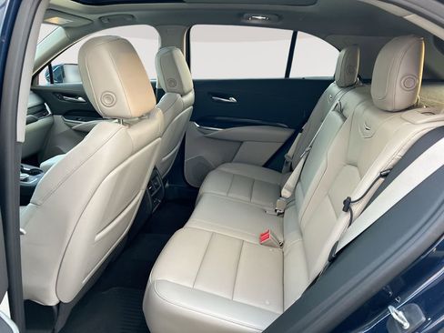 Used 2021 Cadillac XT4 Premium Luxury AWD/4WD image 27