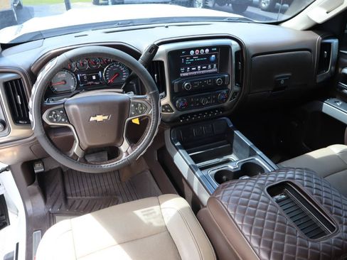 Used 2018 Chevrolet Silverado 2500 LTZ w/ Duramax Plus Package AWD/4WD image 12
