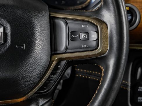 Used 2024 RAM 2500 Limited AWD/4WD image 18