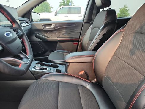 Used 2023 Ford Escape ST-Line w/ Tech Pack #1 AWD/4WD image 19