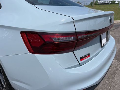Used 2026 Volkswagen Jetta GLI Autobahn FWD image 12