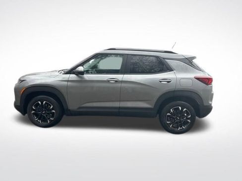 Used 2023 Chevrolet TrailBlazer LT w/ Convenience Package image 2