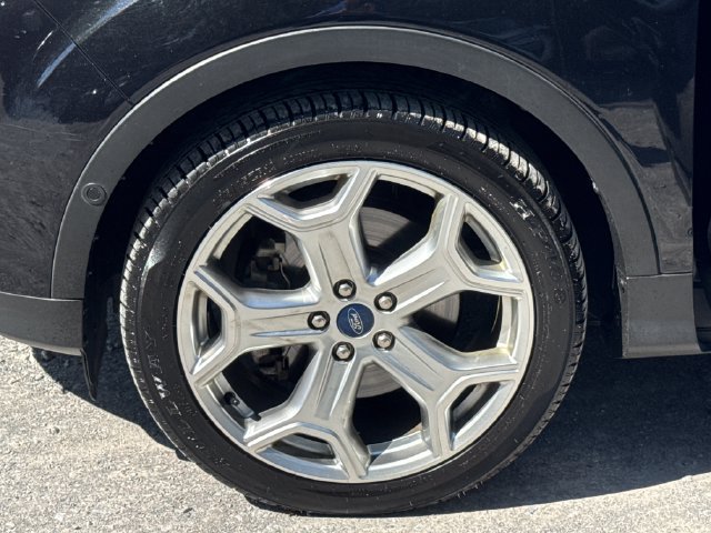 Used 2019 Ford Escape Titanium AWD/4WD image 25