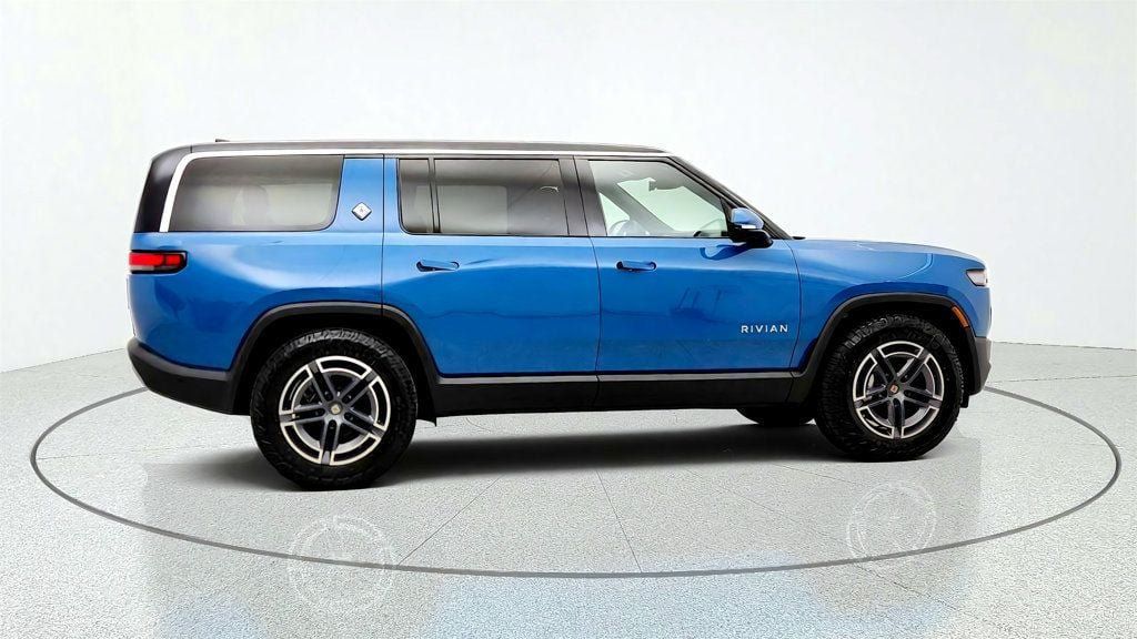 Used 2025 Rivian R1S Adventure Dual AWD/4WD image 4
