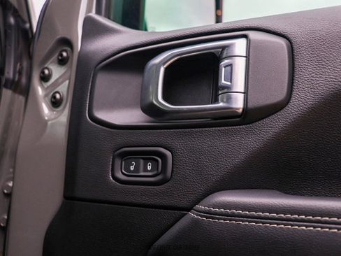 Used 2022 Jeep Wrangler Unlimited Sahara w/ Cold Weather Group AWD/4WD image 69