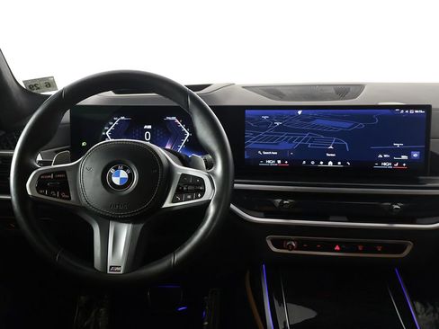 Used 2024 BMW X7 xDrive40i w/ M Sport Package AWD/4WD image 40