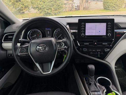 Used 2023 Toyota Camry LE image 15