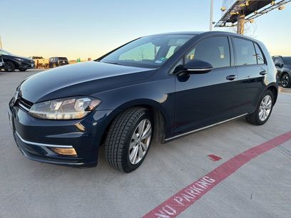 Used 2018 Volkswagen Golf SE