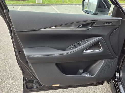 New 2026 INFINITI QX60 Luxe image 8