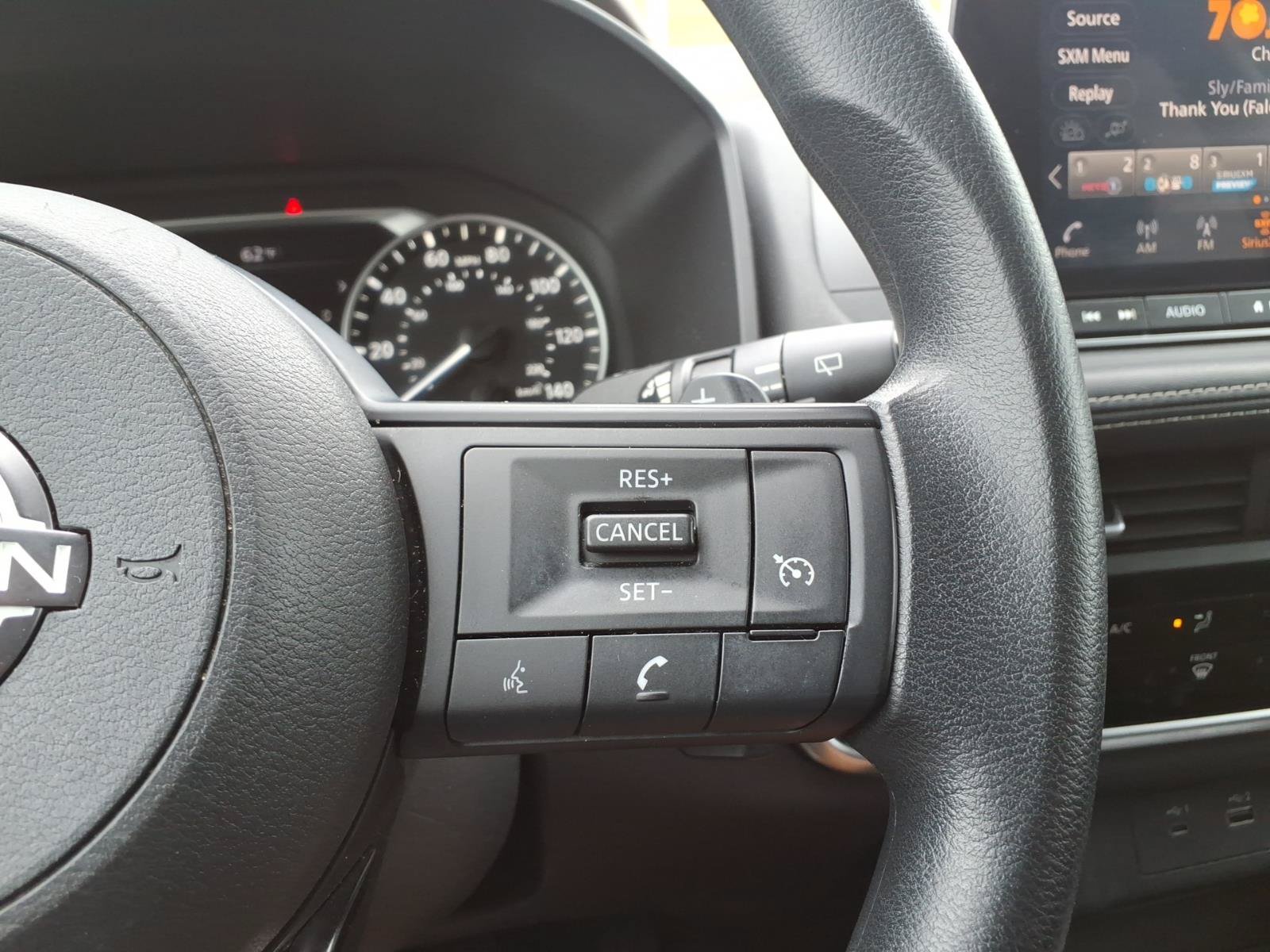 Used 2023 Nissan Rogue S AWD/4WD image 28