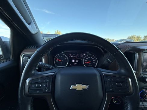 Certified 2021 Chevrolet Silverado 1500 High Country w/ Technology Package image 17