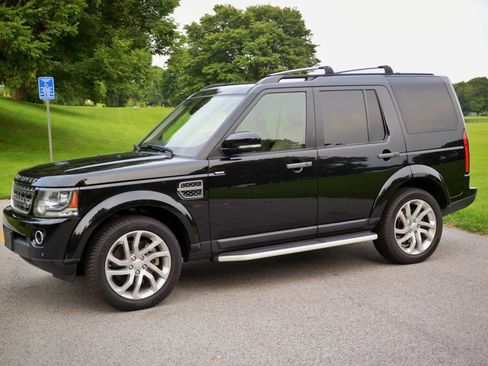 Used 2016 Land Rover LR4 HSE Silver Edition AWD/4WD image 12