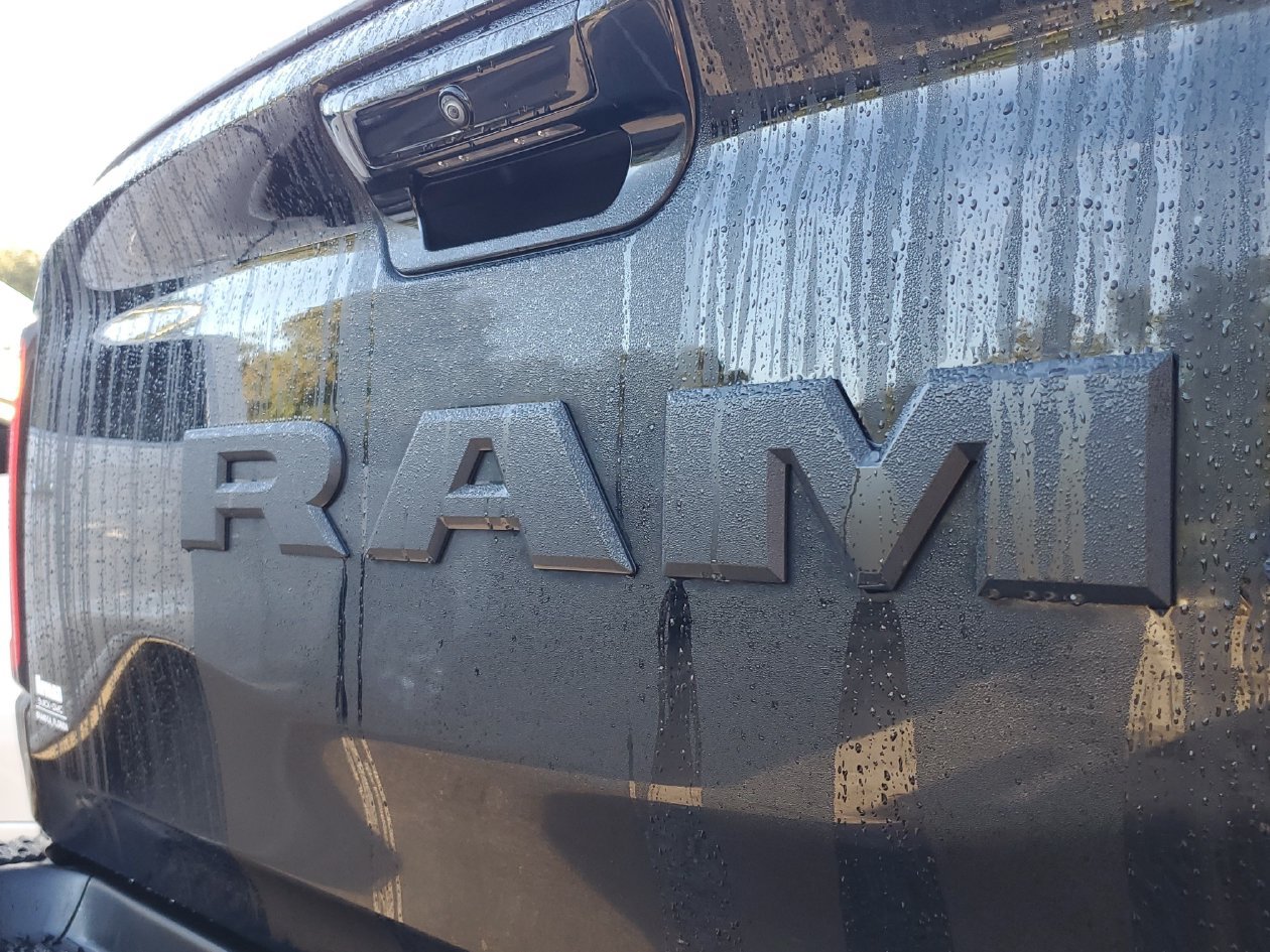 Used 2025 RAM 1500 Big Horn AWD/4WD image 6