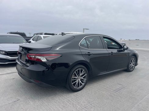 Used 2023 Toyota Camry XLE FWD image 2