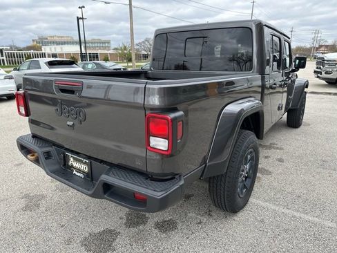 New 2026 Jeep Gladiator Sport AWD/4WD image 6