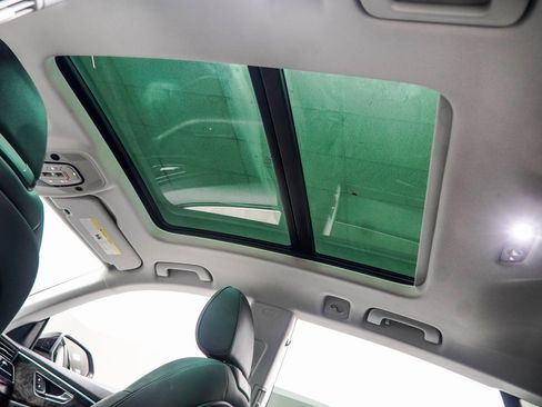 Used 2022 Audi Q8 Premium Plus w/ Premium Plus Package image 44