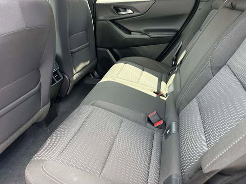 Used 2025 Chevrolet Equinox LT AWD/4WD image 10