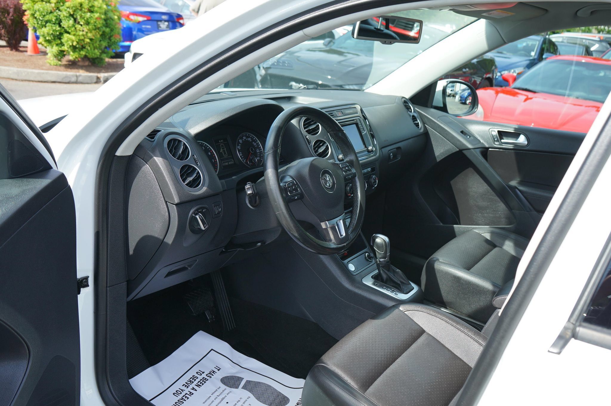 Used 2017 Volkswagen Tiguan S FWD image 13