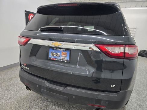 Used 2021 Chevrolet Traverse LT FWD image 9
