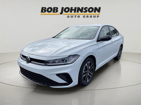 New 2025 Volkswagen Jetta Sport FWD image 2