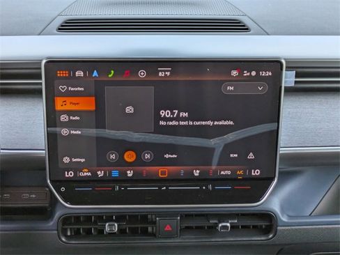 New 2025 Volkswagen ID. Buzz Pro S image 17