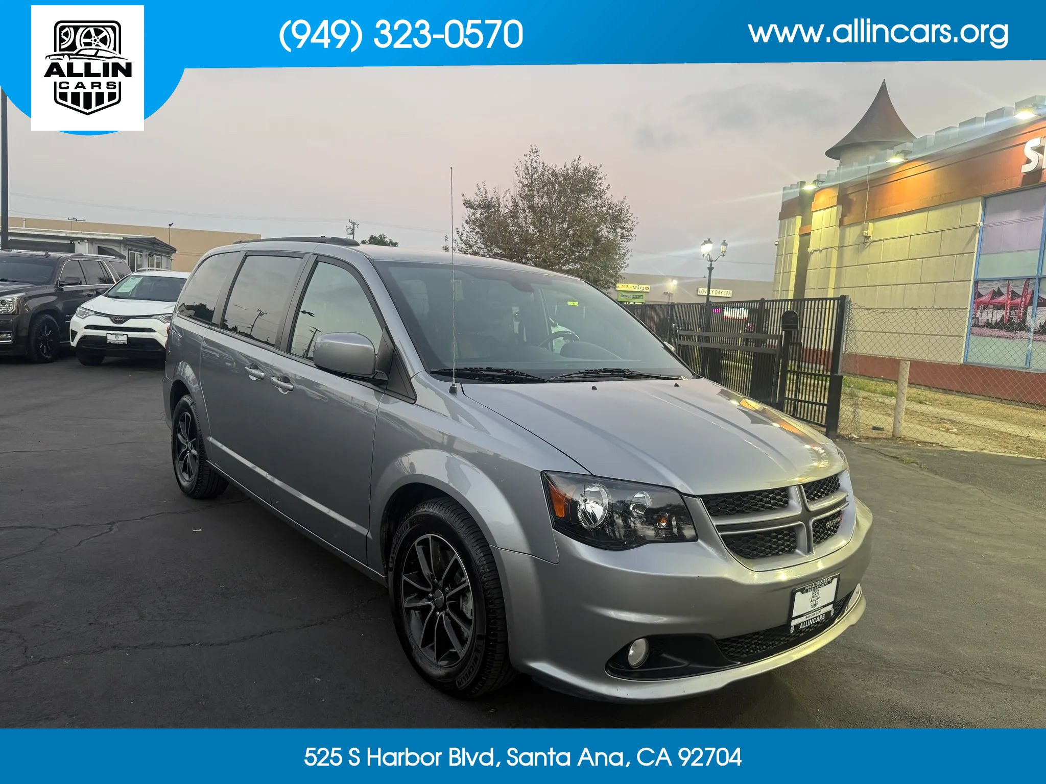 Used 2019 Dodge Grand Caravan GT FWD image 3