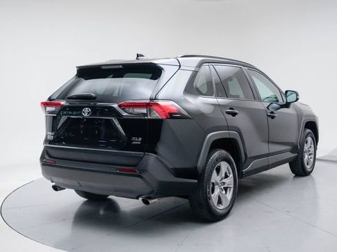 Used 2025 Toyota RAV4 XLE AWD/4WD image 14