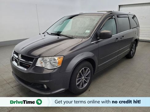 Used 2017 Dodge Grand Caravan SXT FWD image 1