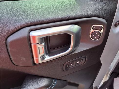 Used 2022 Jeep Wrangler Unlimited Rubicon 4xe w/ Cold Weather Group image 12