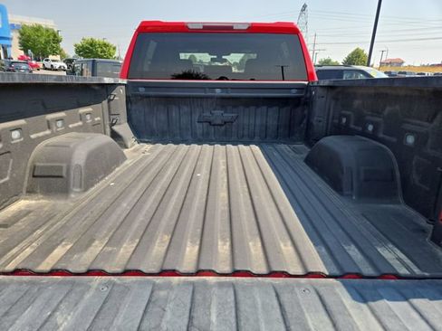 Used 2019 Chevrolet Silverado 1500 LT Trail Boss w/ Convenience Package AWD/4WD image 32