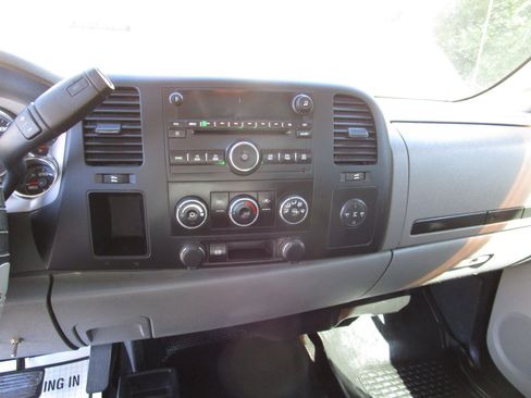 Used 2013 Chevrolet Silverado 3500 W/T image 8