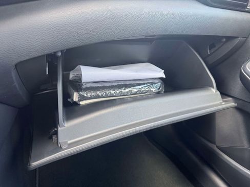 Used 2025 Nissan Sentra SV image 31