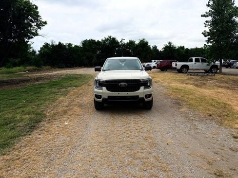 Used 2025 Ford Ranger XLT AWD/4WD image 2