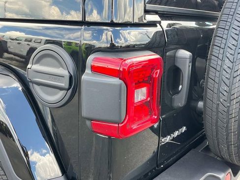 New 2025 Jeep Wrangler Sahara image 33