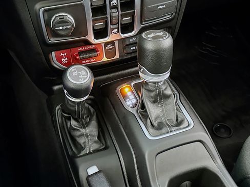 Used 2025 Jeep Wrangler Unlimited Sport S 4xe image 17