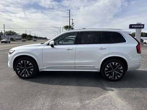 New 2026 Volvo XC90 B6 Ultra image 2