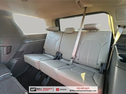 Used 2018 Ford Expedition Limited w/ Equipment Group 301A image 20