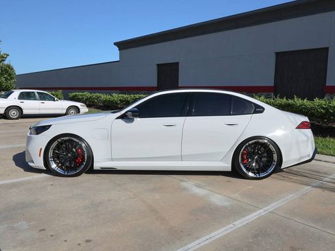 Used 2026 BMW M5 w/ Executive Package AWD/4WD image 19