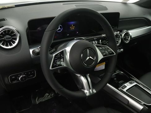 New 2026 Mercedes-Benz GLB 250 GLB 250 image 5