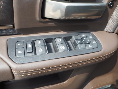 New 2025 RAM 2500 Limited image 24