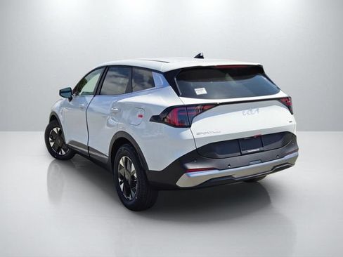 New 2026 Kia Sportage LX FWD image 6