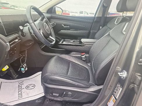Used 2025 Hyundai Tucson Limited image 8