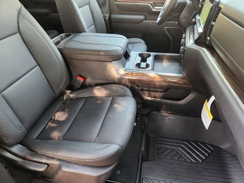New 2026 Chevrolet Silverado 2500 LT w/ Trail Boss Package AWD/4WD image 19