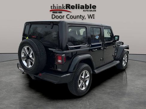 Used 2023 Jeep Wrangler Unlimited Sahara w/ Cold Weather Group AWD/4WD image 6