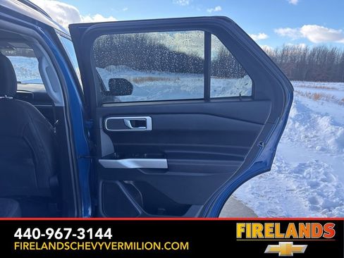 Used 2022 Ford Explorer XLT image 41