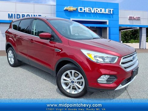 Used 2019 Ford Escape SE AWD/4WD image 1