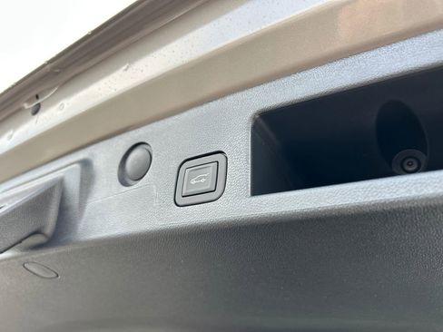 New 2026 GMC Terrain Elevation w/ Elevation Premium Package AWD/4WD image 37